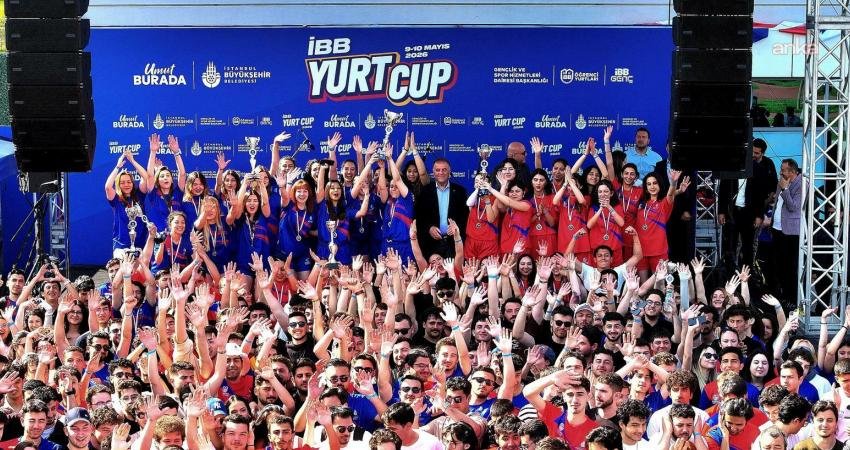 İBB Başkanvekili Nuri Aslan, İBB yurtlarında kalan öğrencilerin düzenlediği spor