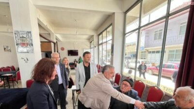 CHP Isparta İl Başkanı Hasan Karaca ve CHP Antalya Milletvekili