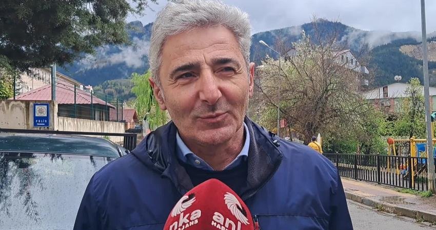 İstanbul Şavşat Dernekleri Federasyonu Başkanı Mustafa Faruk Altun, Şavşat’ta bir