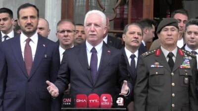 İstanbul’un Fethi’nin 573. yıl dönümü dolayısıyla kutlamalar yapılıyor. İlk olarak