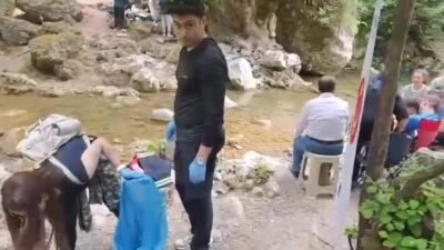 İzmir İtfaiyesi ekipleri, Malta Şelalesi mevkisinde doğa yürüyüşü etkinliği düzenledi.
