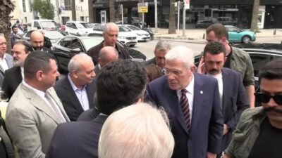 İYİ Parti Genel Başkanı Müsavat Dervişoğlu, Kemeraltı Çarşısı’nda esnaf ziyareti