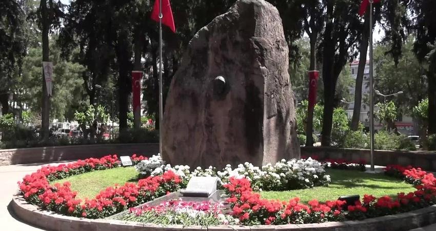 İYİ Parti Genel Başkanı Genel Başkanı Müsavat Dervişoğlu, Anneler Günü