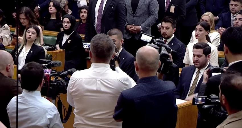 İYİ Parti Genel Başkanı Müsavat Dervişoğlu, "Genç evlenemiyorsa, ev kuramıyorsa,