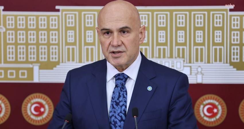 İYİ Parti Grup Başkanvekili Turhan Çömez, gençlerin karşılaştığı ekonomik, sosyal