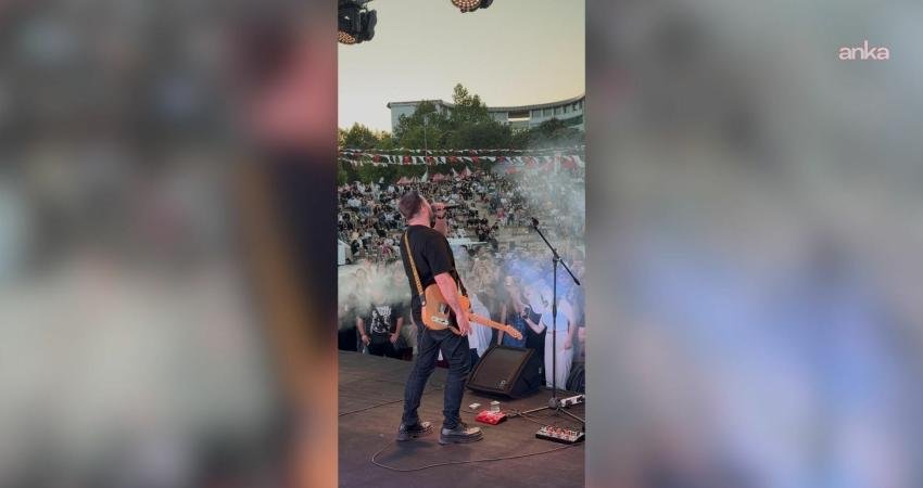İzmir Şehir Tiyatroları’nın düzenlediği İzBBŞT Gençlik Günleri, ücretsiz Karayel Band
