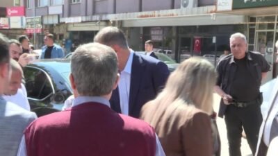 İzmir Büyükşehir Belediye Başkanı Cemil Tugay, bayramın üçüncü gününde Kiraz’da