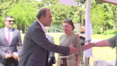 İzmir genelinde ileri yaşlı bireylere yönelik faaliyet gösteren 3. Yaş