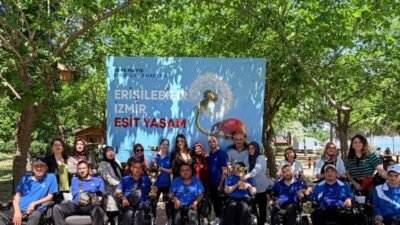 İzmir Büyükşehir Belediyesi ile Best Buddies Türkiye iş birliğinde düzenlenen