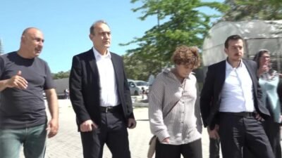 İzmir Büyükşehir Belediyesi, çocukların, kadınların ve mahalle sakinlerinin katıldığı “Gökyüzüne