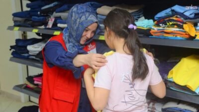 Kahramankazan Belediyesi, Kurban Bayramı öncesinde ihtiyaç sahibi çocuklara elbise, tişört, pantolon