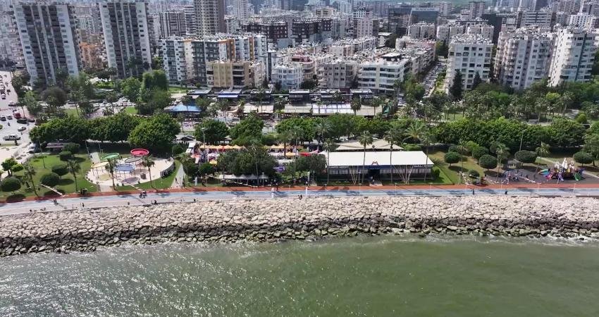 “Kampüs Mersin” ve “Garaj Mersin” ile kentin dinamikleri tek çatı altında toplanıyor Mersin Büyükşehir Belediyesi tarafından hayata geçirilen “Kampüs Mersin” ve “Garaj
