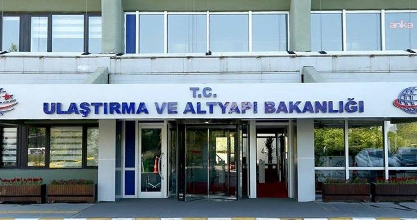 Ulaştırma ve Altyapı Bakanlığı, yoğun ve ani kar yağışı nedeniyle