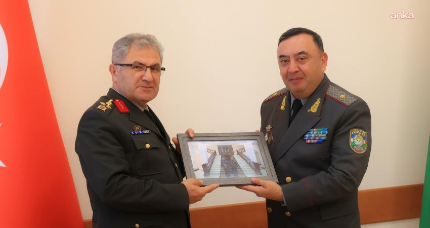Kara Kuvvetleri Komutanı Orgeneral Metin Tokel, Özbekistan Savunma Bakanlığının resmi