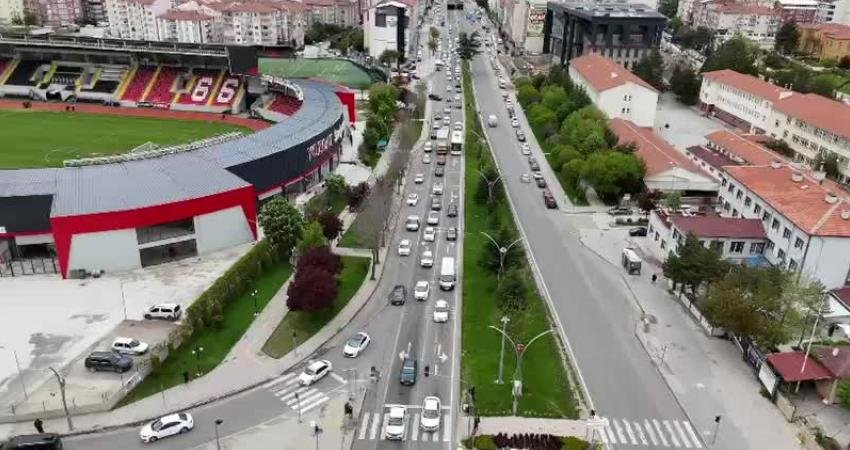 Kurban Bayramı öncesinde, Uluslararası E-88 Karayolu ve Karadeniz-Akdeniz bağlantılı karayolunun