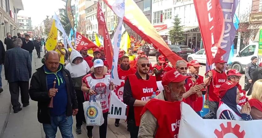 Kars'ta 1 Mayıs Emek ve Dayanışma Günü, Tren Garı Meydanı'nda