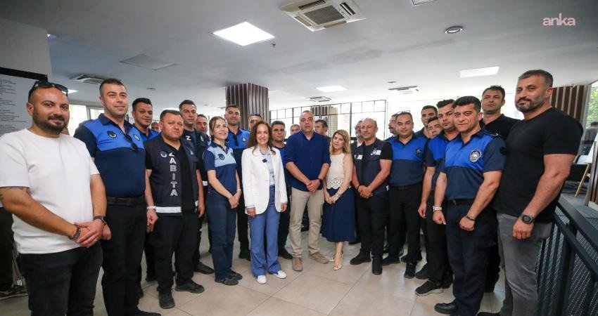 Karşıyaka Belediye Başkanı Yıldız Ünsal, Kurban Bayramı dolayısıyla kurum çalışanlarıyla