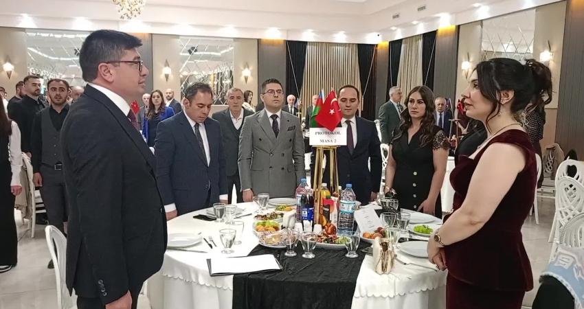Kars'ta Azerbaycan Cumhuriyeti’nin kuruluşunun 108. yılı düzenlenen etkinlikle kutlandı. Azerbaycan