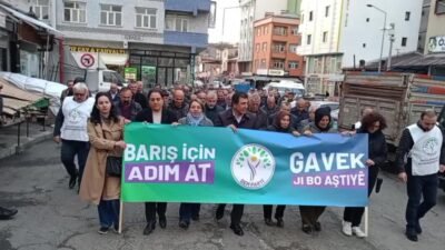 DEM Parti Kars İl Başkanlığı, "Barış İçin Adım At" yürüyüşü