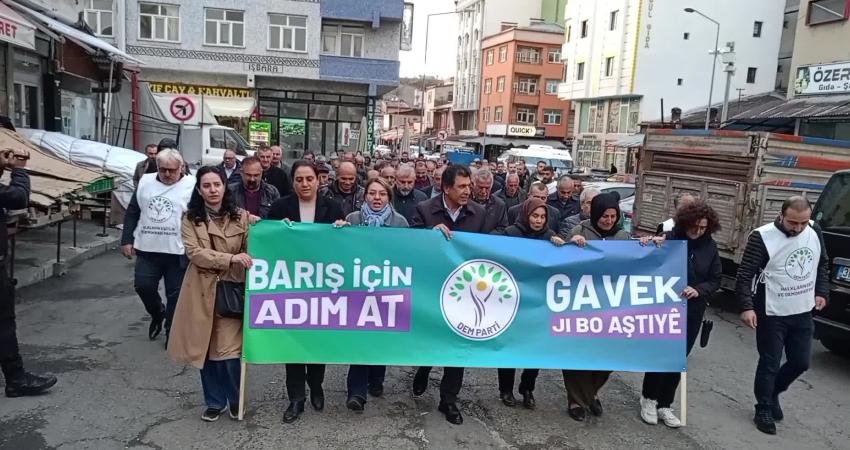 DEM Parti Kars İl Başkanlığı, "Barış İçin Adım At" yürüyüşü