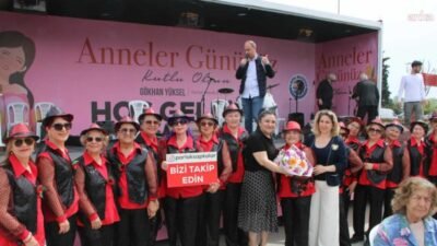 Kartal Belediyesi tarafından Anneler Günü dolayısıyla düzenlenen Kadın Emeği Festivali