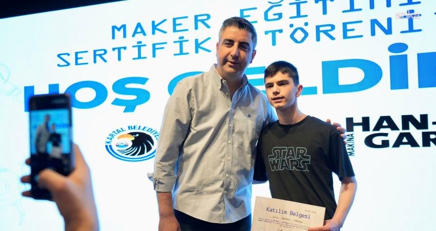 Kartallı genç yetenekler, Makine Hangar’da sertifikalarını aldı Kartal Belediyesi Bilim, Mühendislik ve Teknoloji Merkezi Makine Hangar’da eğitim