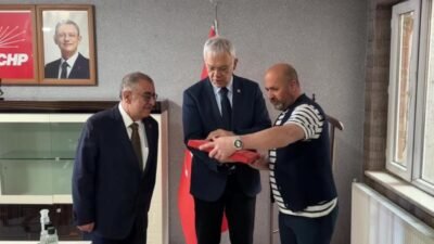 CHP Sağlık Politikaları Kurulu Başkanı Kayıhan Pala, Van'da saha ziyaretleri