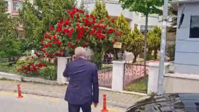 CHP’li bazı isimler çalışmalarına konutunda devam eden Kemal Kılıçdaroğlu’nu ziyaret