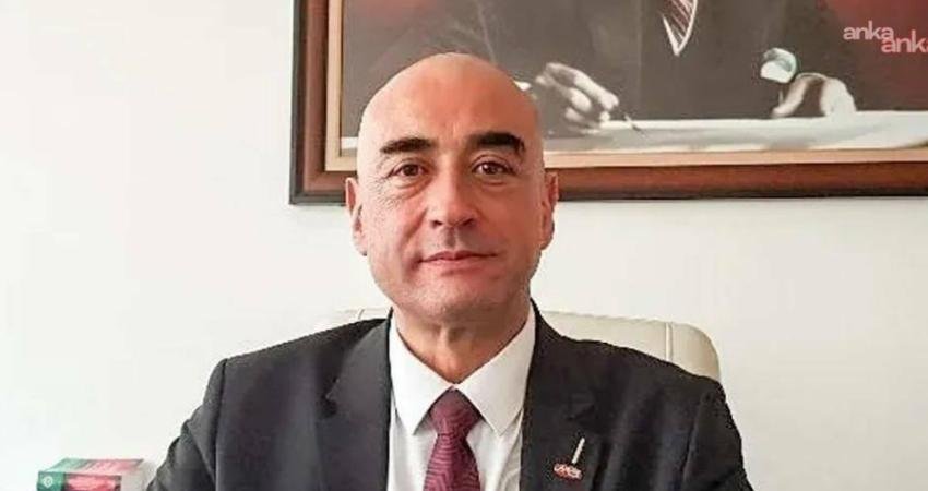 Kemal Kılıçdaroğlu, CHP'nin Yüksek Seçim Kurulu (YSK) Temsilcisi Mehmet Hadimi