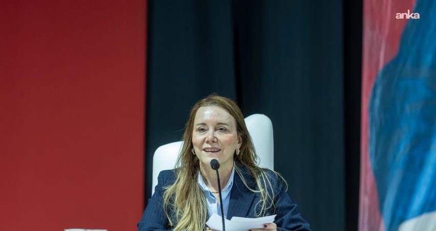 Konak Belediye Başkanı Nilüfer Çınarlı Mutlu, hakkında ortaya atılan iddialara