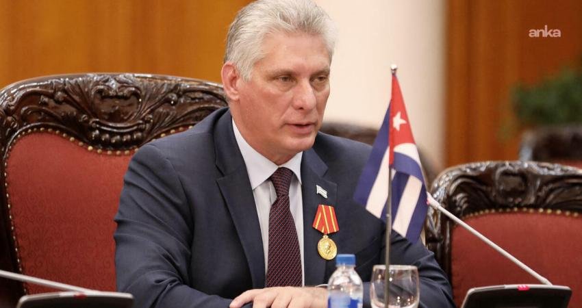 Küba Devlet Başkanı Diaz-Canel’den ABD’ye ambargo tepkisi Küba Devlet Başkanı Miguel Diaz-Canel, ABD’nin Küba’ya yönelik yaptırımlarına tepki