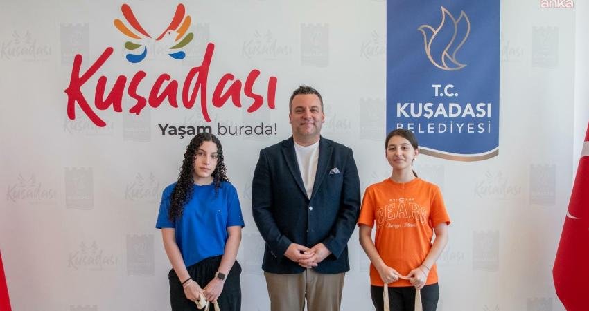 Kuşadası Belediye Başkan Vekili Tahsin Demirtaş, resim ve edebiyat alanlarında