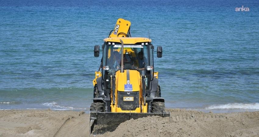 Kuşadası Belediyesi, yaz sezonu öncesinde Kadınlar Denizi Plajı'nda bakım, temizlik