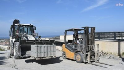Kuşadası Belediyesi Fen İşleri Müdürlüğü ekipleri, kent genelinde sürdürdüğü üstyapı