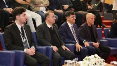 Kütahya Belediye Başkanı Eyüp Kahveci, Dumlupınar Üniversitesi İnovasyon ve Liderlik