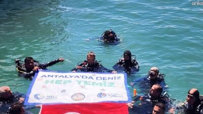 Manavgat’ta deniz ve kıyılar için temizlik seferberliği Manavgat Belediyesi, "Antalya’da Deniz Hep Temiz" projesi kapsamında Side’de deniz