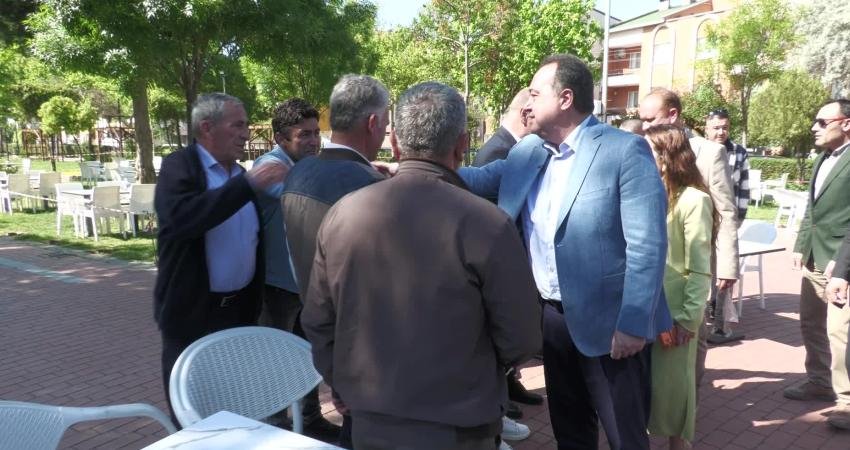 Manisa Büyükşehir Belediye Başkanı Besim Dutlulu, toplu ulaşım esnafının talep