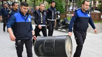 Manisa Büyükşehir Belediyesi, kent merkezinde yaya güvenliğini sağlamak ve görüntü