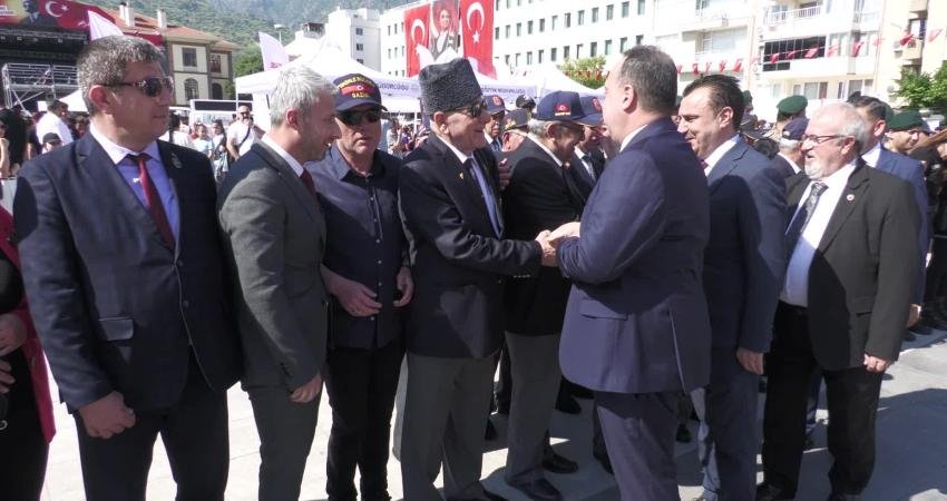 Manisa’da 19 Mayıs Atatürk’ü Anma Gençlik ve Spor Bayramı coşkuyla