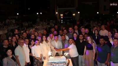 Marmaris Belediyesi personeli, Belediye Başkanı Acar Ünlü ev sahipliğinde düzenlenen