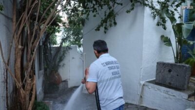 Marmaris Belediyesi, turizm sezonu öncesi Kaleiçi ve çarşıda gerçekleştirdiği kapsamlı