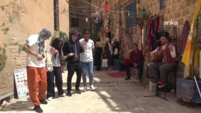 Türkiye'nin birçok noktasında 1 Mayıs Emek ve Dayanışma Günü coşkuyla