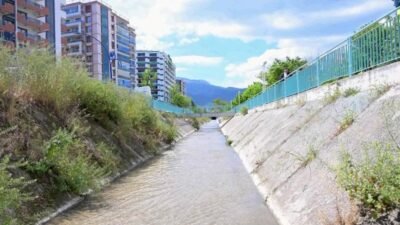 MASKİ Genel Müdürlüğü, Yunusemre ilçesi sınırlarındaki Bozköy Deresi’nde temizlik çalışmalarına