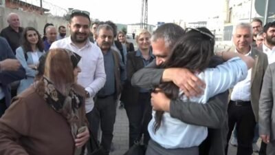 "Halkı yanıltıcı bilgiyi alenen yayma" suçlamasıyla tutuklu yargılanan BİRTEK-SEN Başkanı