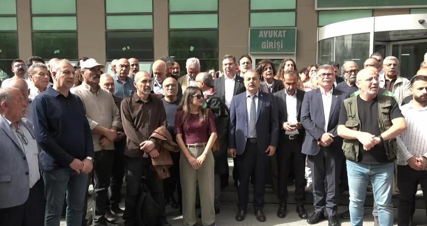  “Halkı yanıltıcı bilgiyi alenen yayma” suçlamasıyla tutuklu yargılanan BİRTEK-SEN Başkanı