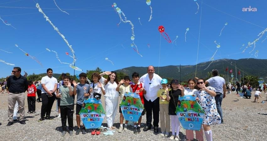 Menderes Belediyesi’nin düzenleyeceği 15. Geleneksel Uçurtma Şenliği 10 Mayıs Pazar