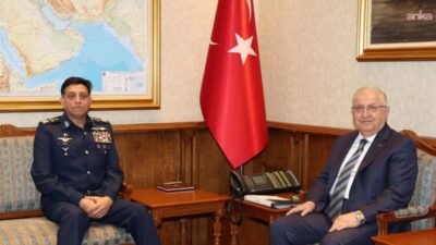 Milli Savunma Bakanı Yaşar Güler, Pakistan Hava Kuvvetleri Komutanı Orgeneral