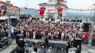 Mudanya'da 19 Mayıs Atatürk'ü Anma Gençlik ve Spor Bayramı, coşku,