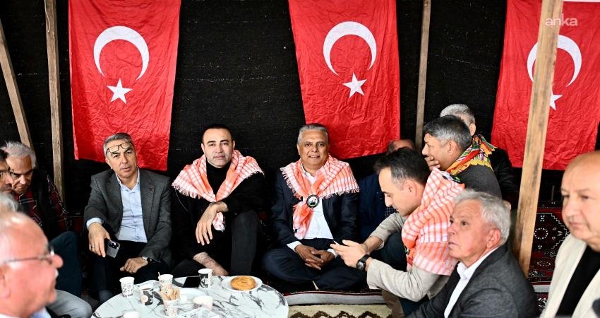 Muratpaşa Belediye Başkanı Ümit Uysal, Antalya Yörük Türkmen Derneği’nin düzenlediği