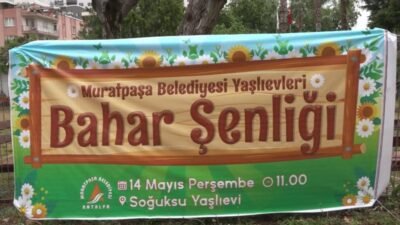 Muratpaşa Belediyesi’nin yaşlı evleri üyeleri, Soğuksu Yaşlı Evi’nde düzenlenen bahar
